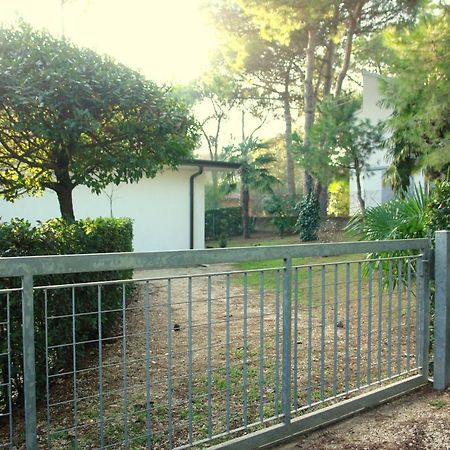 Villa A Lignano Con 2 Camere E Giardino Линяно Сабиадоро Екстериор снимка