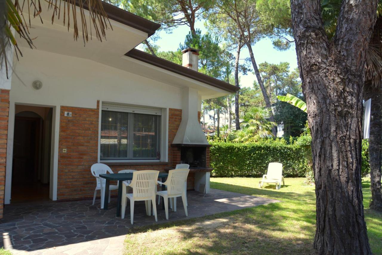 Villa A Lignano Con 2 Camere E Giardino Линяно Сабиадоро Екстериор снимка